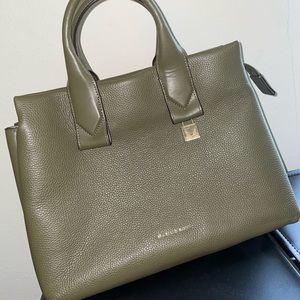 MK tote